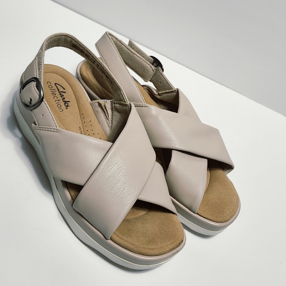 Clarks Clara Sandals size 7.5 Shoes - Picture 11 of 15